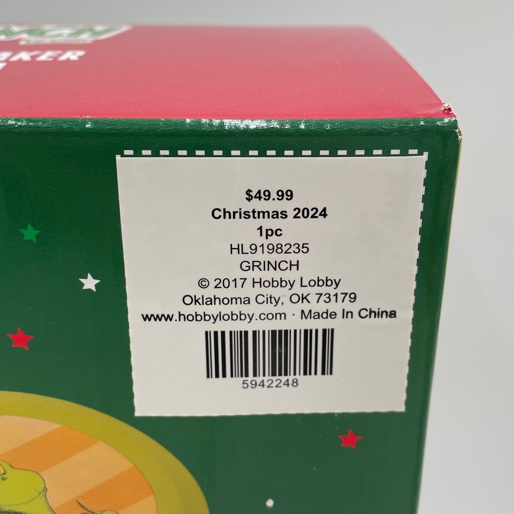 Grinch Waffle Maker Dr Seuss Non-Stick Plates - Picture 7 of 10